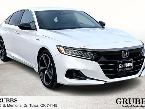 Used 2022 Honda Accord Sport image 1