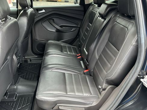 Used 2018 Ford Escape Titanium image 14