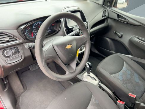 Certified 2018 Chevrolet Spark LS image 4