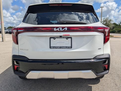 New 2026 Kia Seltos SX w/ SX Sunroof Package image 6