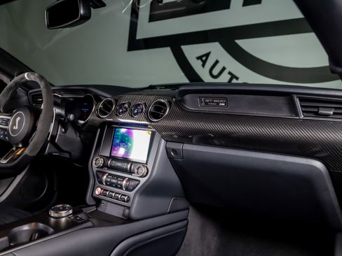 Used 2022 Ford Mustang Shelby GT500 w/ Technology Package image 23