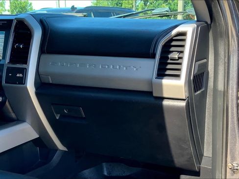 Used 2019 Ford F250 Lariat w/ Lariat Value Package AWD/4WD image 19