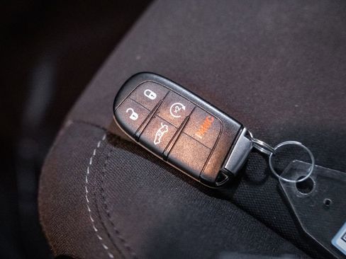 Used 2022 Dodge Charger Scat Pack w/ Harman/Kardon Audio Group image 48