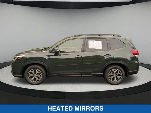 Used 2023 Subaru Forester Premium AWD/4WD image 7