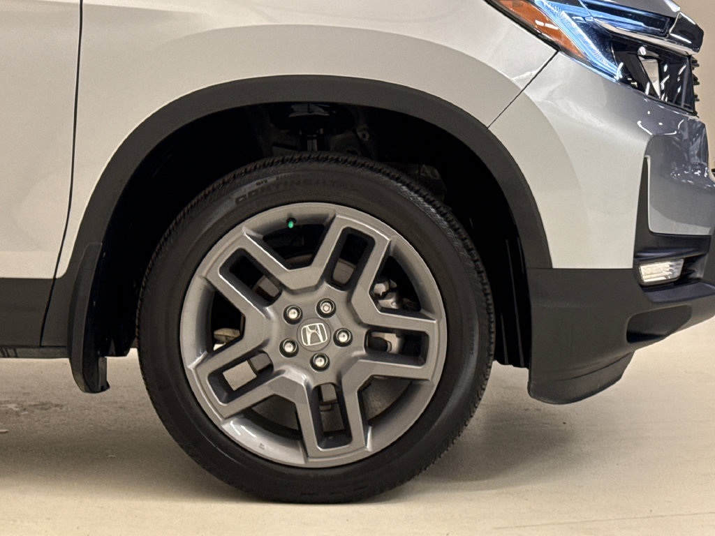 Used 2023 Honda Passport EX-L image 6