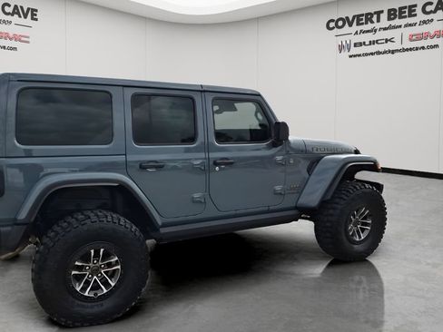 Used 2024 Jeep Wrangler Unlimited Rubicon 392 image 10
