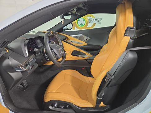 Used 2021 Chevrolet Corvette Stingray Preferred Cpe w/ Engine Appearance Package image 11