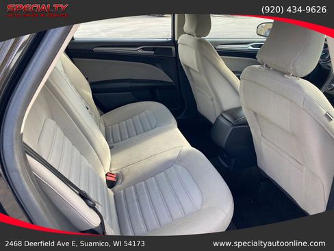 Used 2018 Ford Fusion S FWD image 21