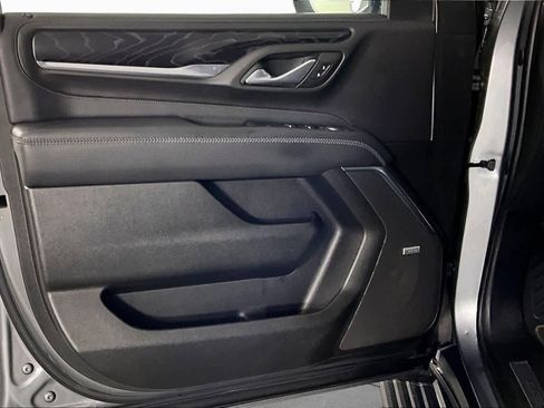 Used 2022 GMC Yukon XL Denali RWD image 21