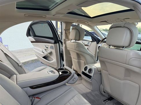 Used 2017 Mercedes-Benz S 550 4MATIC Sedan image 16