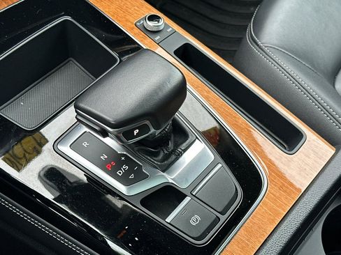 Used 2023 Audi Q5 2.0T Premium Plus image 18