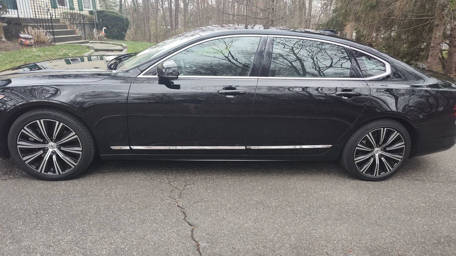 Used 2024 Volvo S90 B6 Plus AWD/4WD image 2