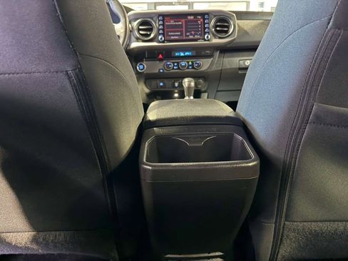 Used 2023 Toyota Tacoma TRD Off-Road image 38