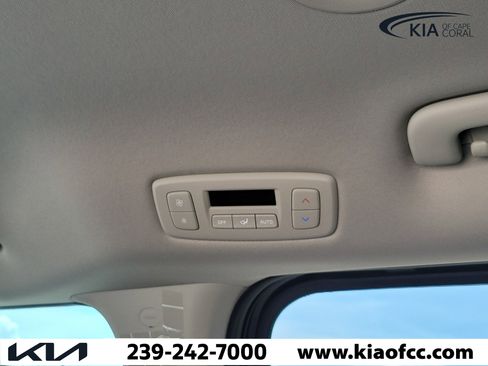 New 2026 Kia Carnival FWD image 14