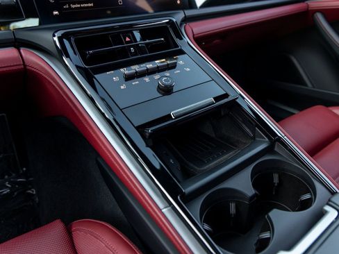 Certified 2024 Porsche Panamera image 39