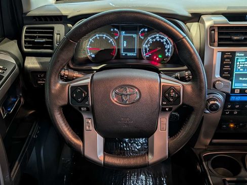 Used 2024 Toyota 4Runner Limited AWD/4WD image 32
