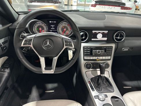 Used 2013 Mercedes-Benz SLK 250 image 43