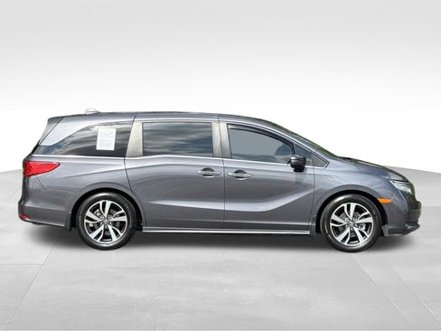 Used 2023 Honda Odyssey Touring image 3
