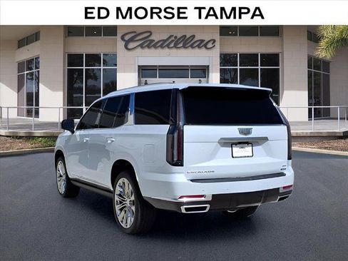 New 2026 Cadillac Escalade Luxury w/ LPO, Radiant Package AWD/4WD image 3