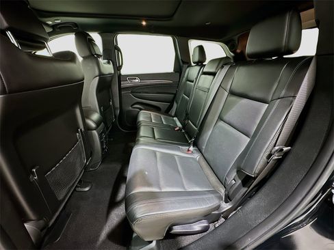 Used 2021 Jeep Grand Cherokee Limited w/ Luxury Group II image 24