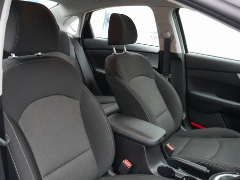 Used 2023 Kia Forte LXS image 20