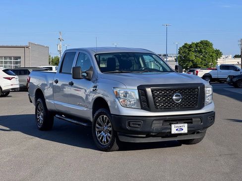 Used 2017 Nissan Titan S AWD/4WD image 1