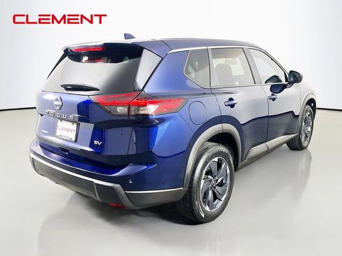 Used 2024 Nissan Rogue SV FWD image 7