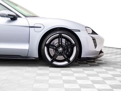 Certified 2021 Porsche Taycan Turbo image 34