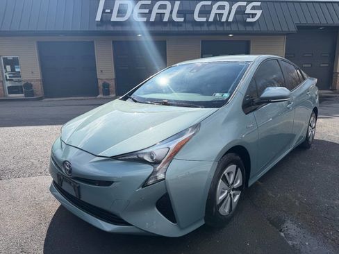 Used 2018 Toyota Prius Two w/ Prius Two Safety Plus Package image 1