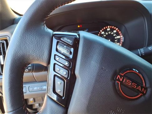 Certified 2025 Nissan Frontier Pro-X image 10