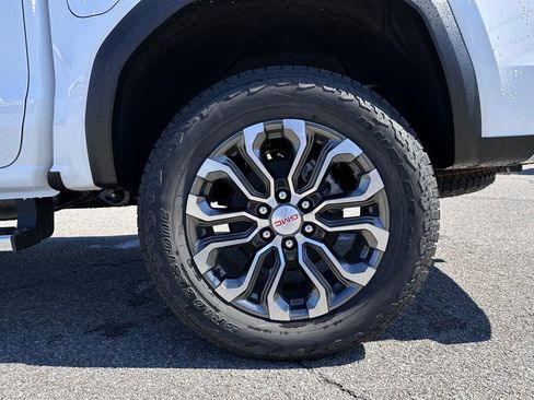 New 2026 GMC Canyon Denali AWD/4WD image 42