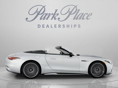 New 2026 Mercedes-Benz Maybach SL 680 image 22