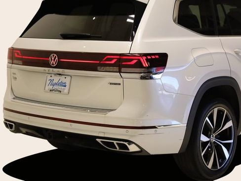 Used 2024 Volkswagen Atlas SEL Premium R-Line AWD/4WD image 7