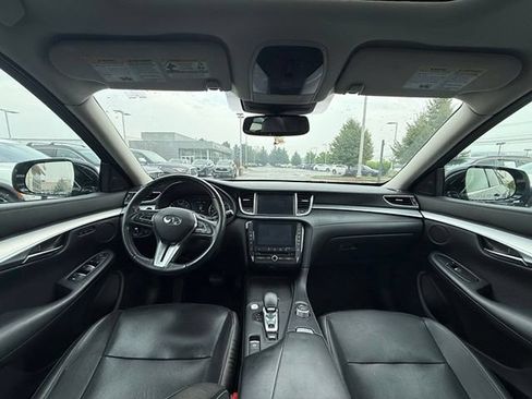 Used 2019 INFINITI QX50 Essential w/ Premium Heat Package AWD/4WD image 2