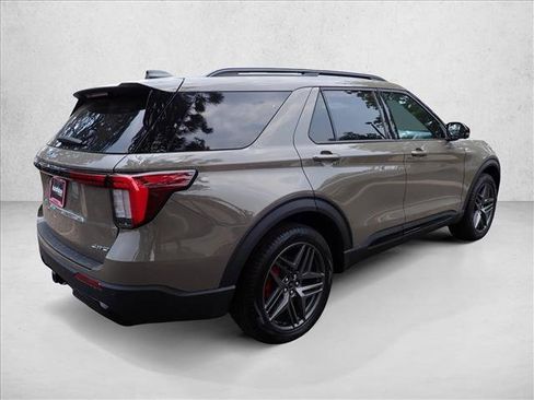 New 2026 Ford Explorer ST-Line AWD/4WD image 4
