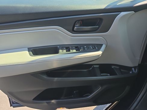 Used 2020 Honda Odyssey EX image 26
