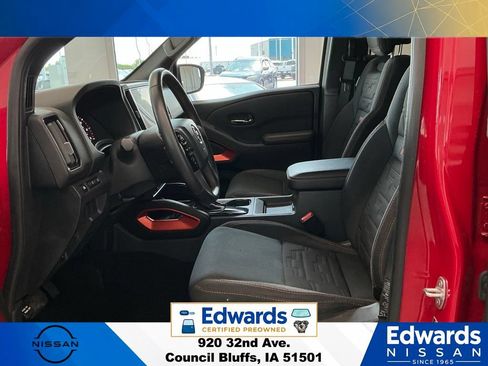 Used 2025 Nissan Frontier PRO-4X AWD/4WD image 24