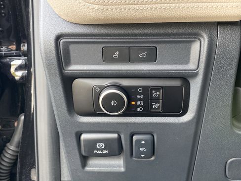 Used 2024 Ford Expedition Max Limited image 33