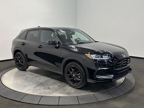 Certified 2025 Honda HR-V Sport image 2