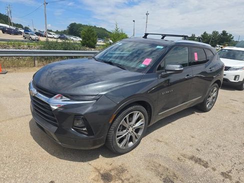 Used 2019 Chevrolet Blazer Premier w/ Sun and Wheels Package AWD/4WD image 6