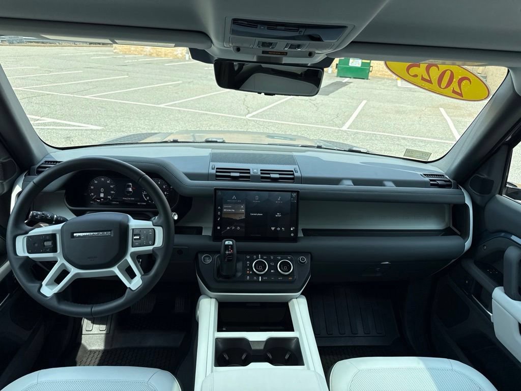 Certified 2025 Land Rover Defender 110 S AWD/4WD image 21