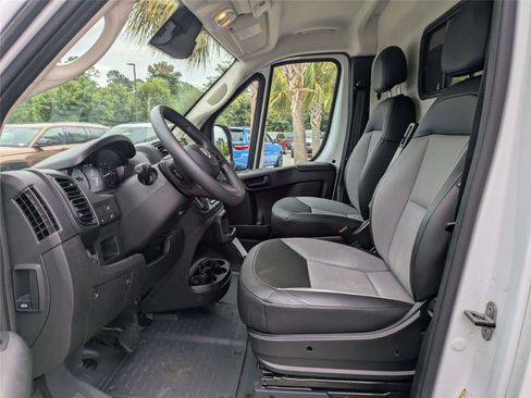 Used 2025 RAM ProMaster 2500 w/ Convenience Group FWD image 5