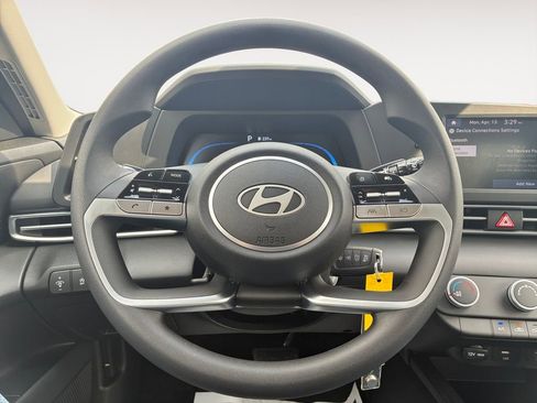 New 2026 Hyundai Elantra SE image 12