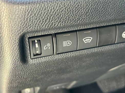 Used 2024 Toyota RAV4 SE w/ Convenience Package AWD/4WD image 26