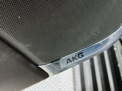 Used 2023 Cadillac Escalade ESV Sport Platinum w/ LPO, ONYX Package image 17