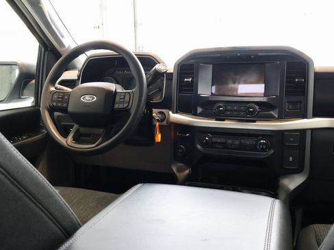 Used 2022 Ford F150 XLT image 27