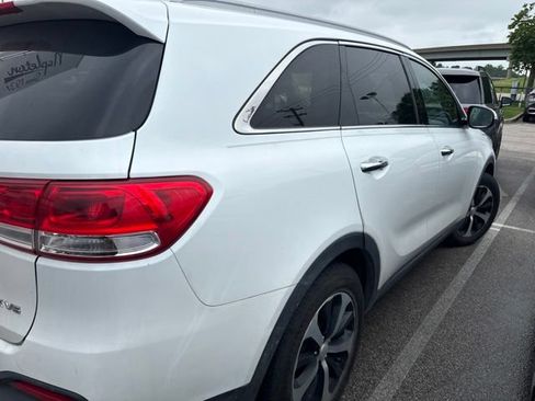 Used 2017 Kia Sorento EX w/ EX V6 Premium Package FWD image 3