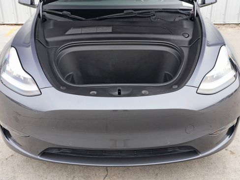 Used 2020 Tesla Model Y Performance image 7