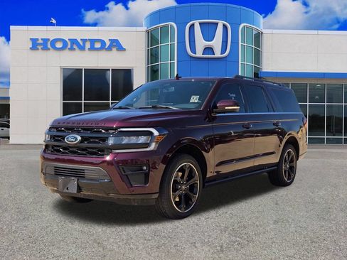 Used 2024 Ford Expedition Max Limited AWD/4WD image 7