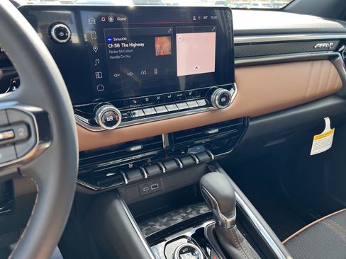 New 2026 GMC Canyon AT4 image 24